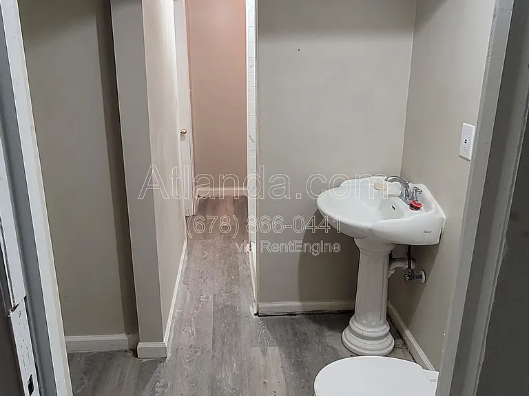 4267 Chamblee Tucker Rd — Photo 13