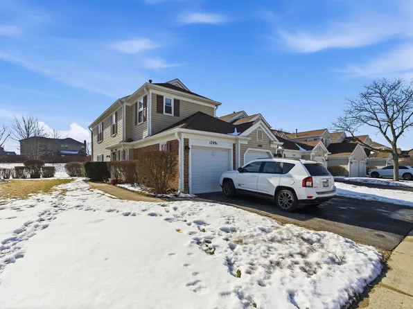 1749 Vermont Dr, Elk Grove Village, IL 60007
