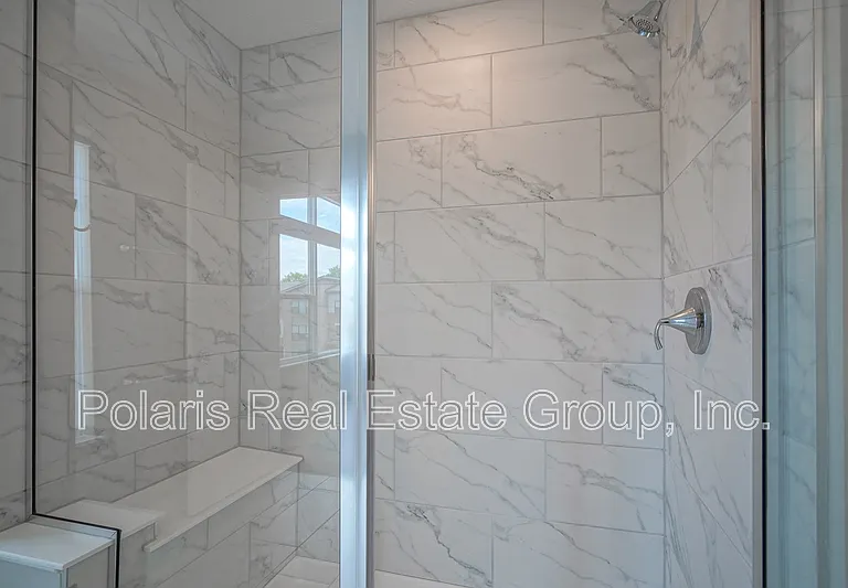 673 Golborne St — Photo 26