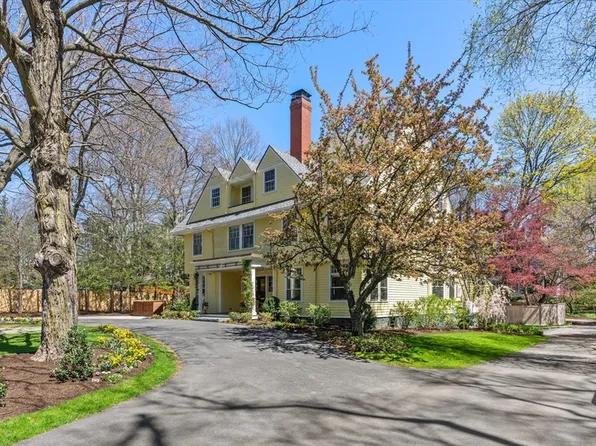76 Sparks St, Cambridge, MA 02138