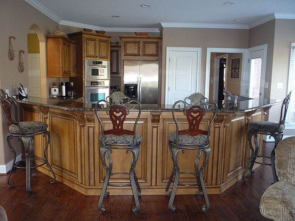5th image of 111 Wheatridge Dr