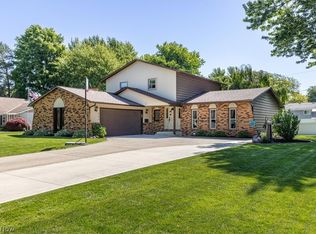 709 Oakhurst St, Amherst, OH 44001