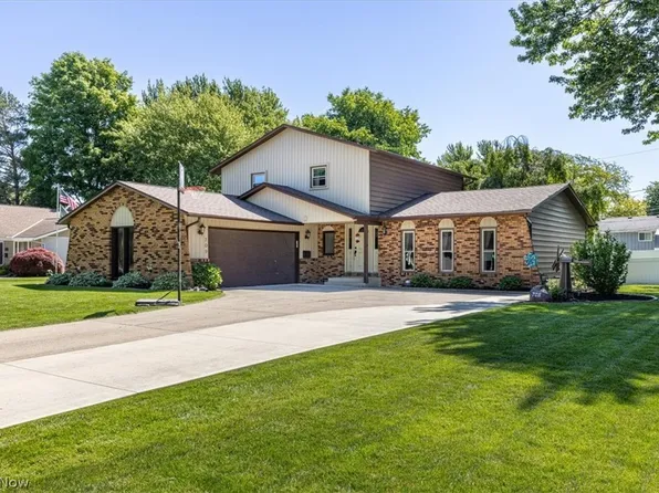 709 Oakhurst St, Amherst, OH 44001