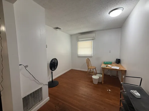 4554 Burling St APT 1, Flushing, NY 11355