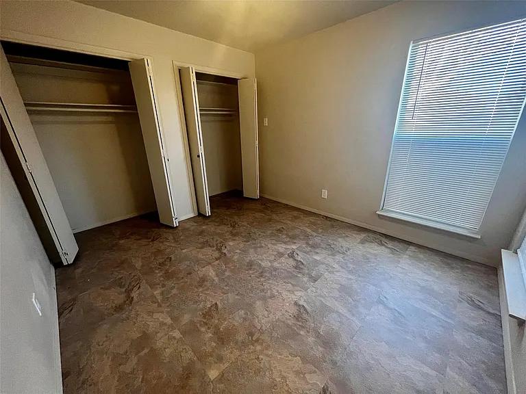 1204 Blackjack St #B — Photo 12