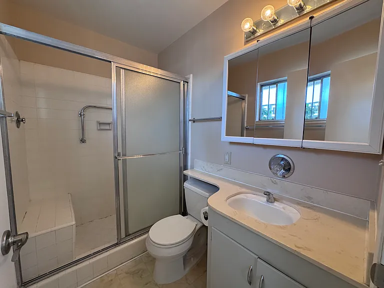 914 La Fiesta Way — Photo 14