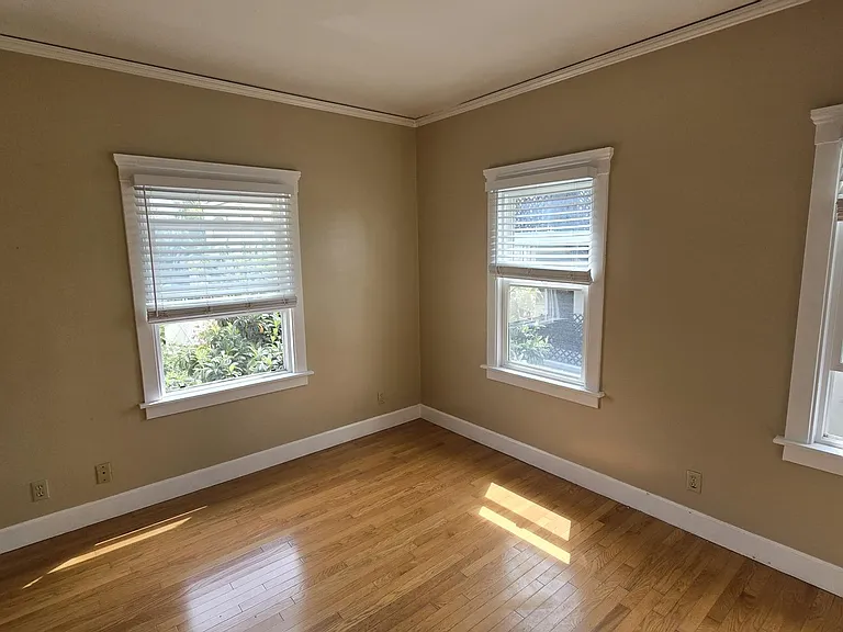 2 bed, 1.0 bath, 800 sqft, $2,450 — Photo 10