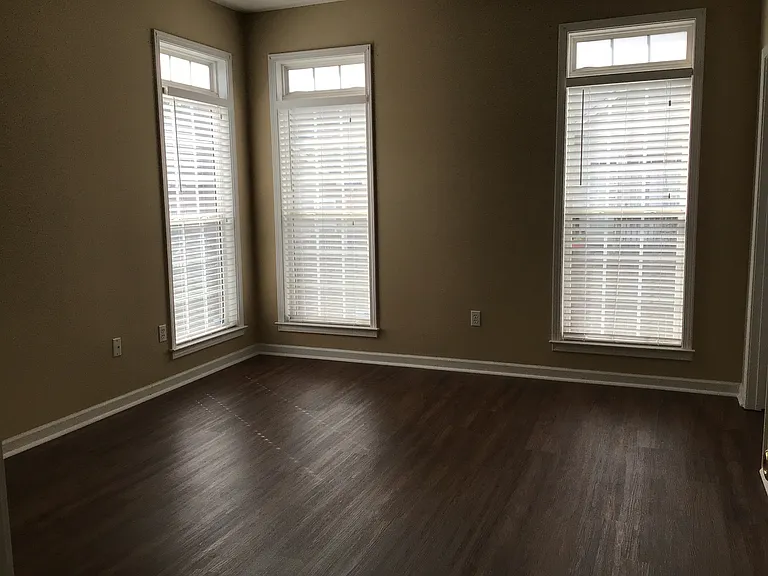 303 Stallion Rd — Photo 11