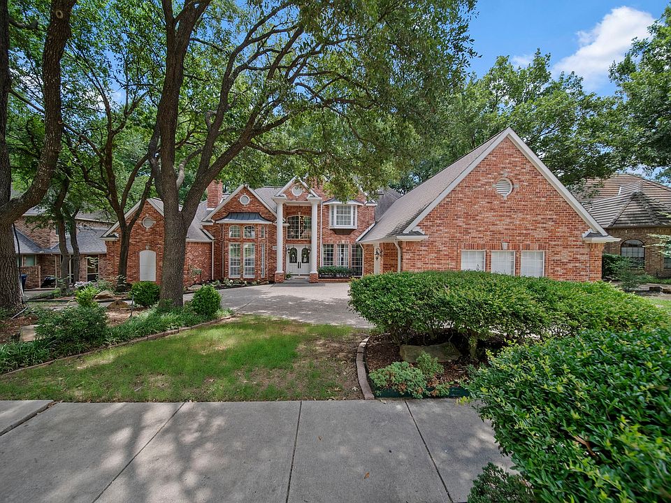 1st image of 2622 Woods Ln
