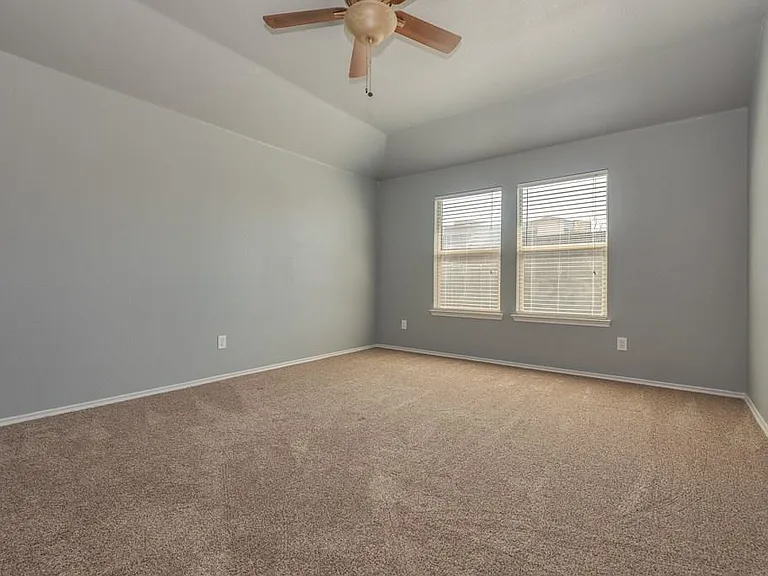 5313 Beacon Ln — Photo 10