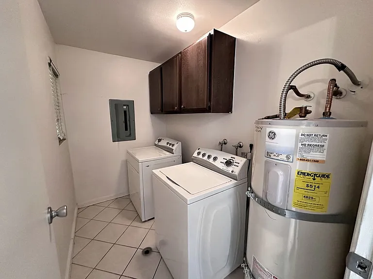 674 Rolling Green Dr — Photo 8