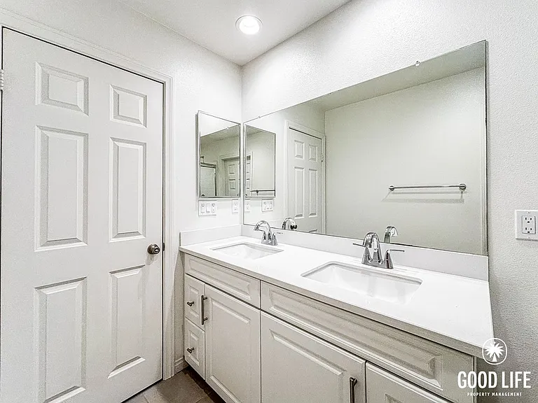 1923 Cicely St — Photo 21