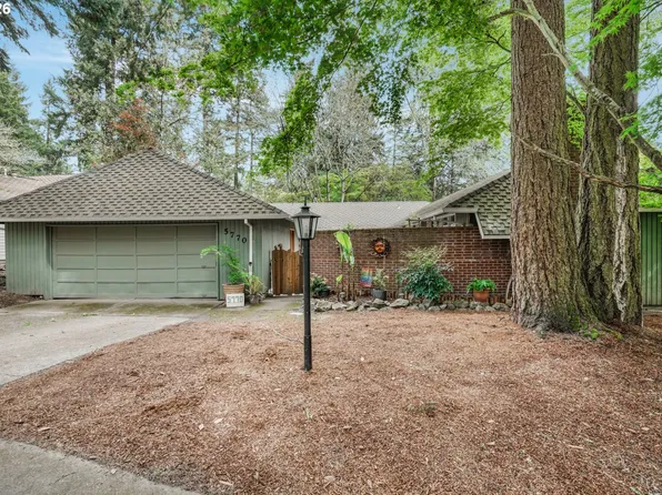 5770 SW Cranberry Ct, Beaverton, OR 97007