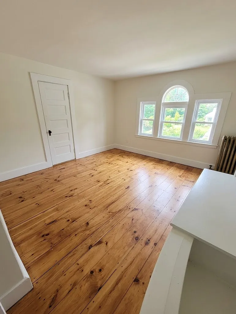 3 bed, 1800 sqft, $3,200 — Photo 3