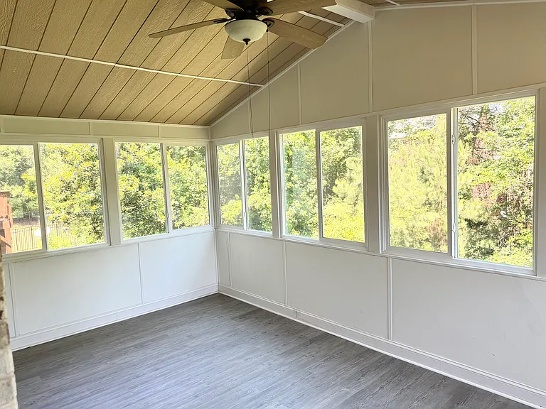 12105 Cameron Dr — Photo 11