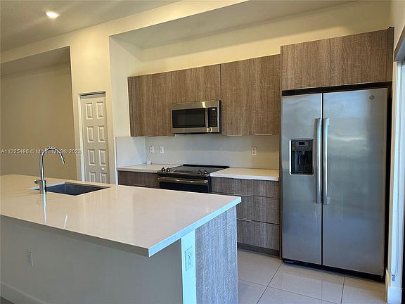 5th image of 7855 NW 104th Ave APT 32
