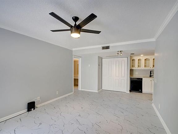 4th image of 612 Executive Center Dr APT 103