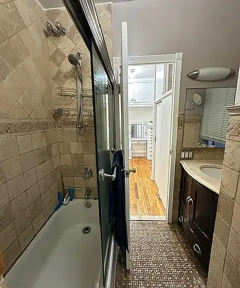 349 W Broadway #16 — Photo 10
