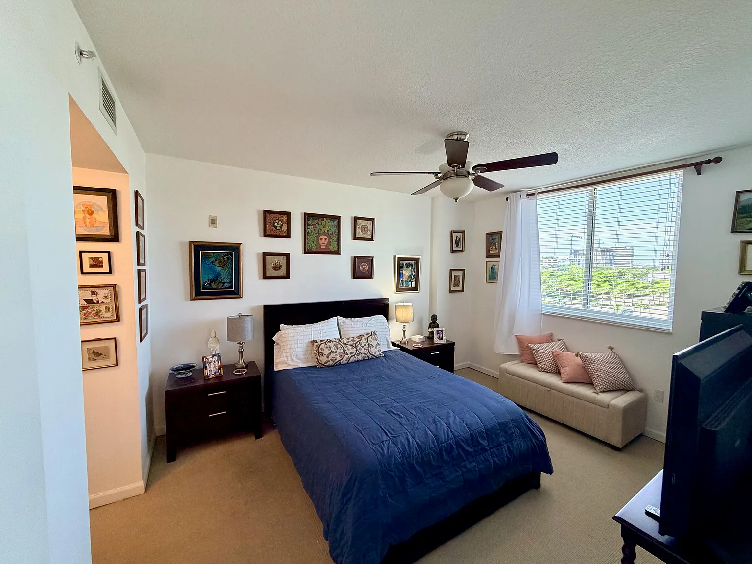 2 bed, 2.0 bath, 1081 sqft, $2,700 — Photo 4