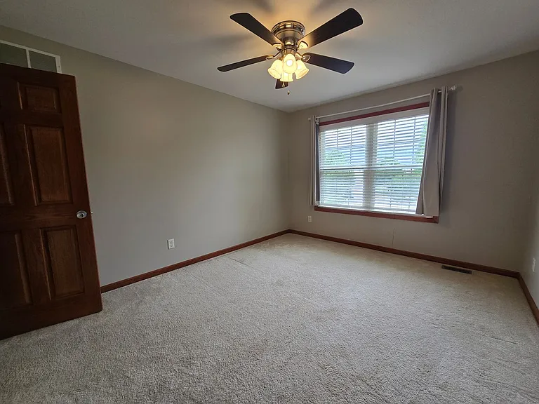 7 Carleton Ct — Photo 18