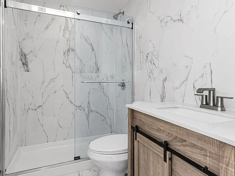 255 W 36th St #1008 — Photo 7