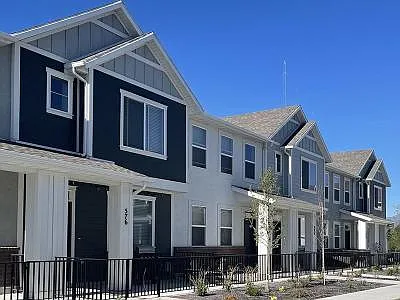 River Park Commons — Photo 22