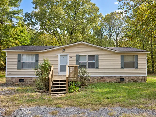 1276 Derby Dr, Cohutta, GA 30710