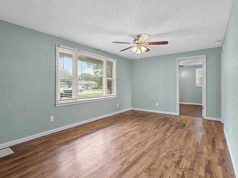 9008 E Gregory Blvd — Photo 17