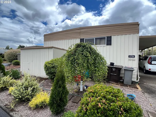 11754 SW Royal Villa Dr Space 117, Tigard, OR 97224