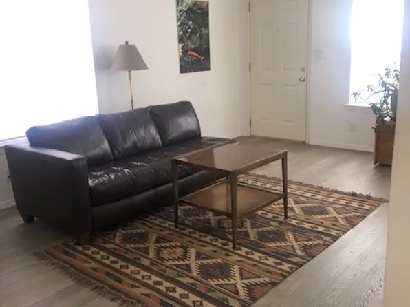 93 N Shining Sun, Santa Fe, NM 87506