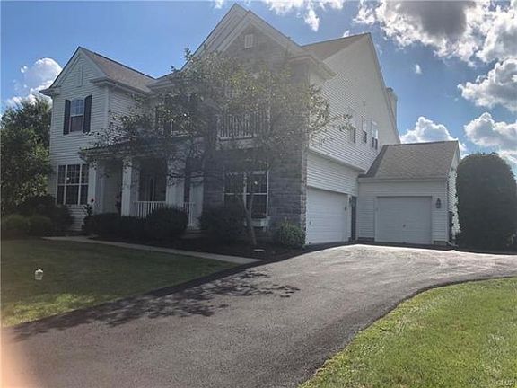 2nd image of 2784 Brinker Ln