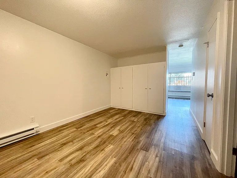 Village Vista Apartments — Photo 70