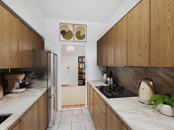 1020 Grand Concourse image 6 of 15