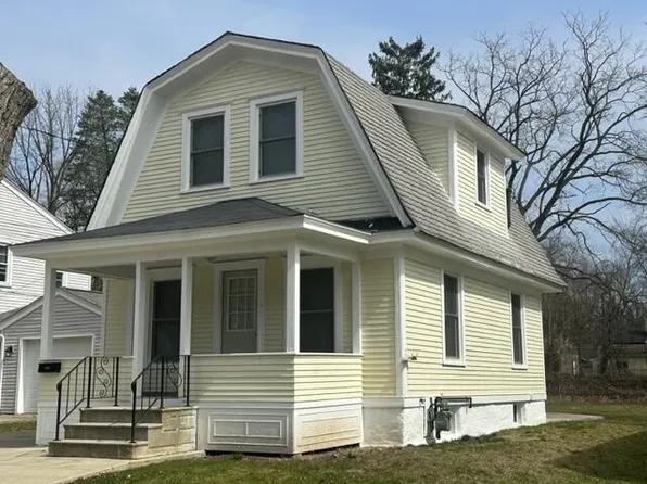 814 N Monroe St, Albion, MI 49224