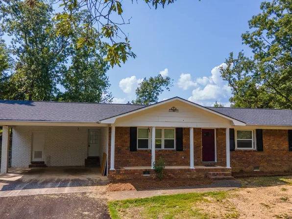 806 3rd Ave NE, Jacksonville, AL 36265