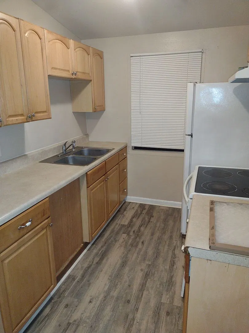 Three Bedroom One Bath Home in South Lakeland ! — Photo 2