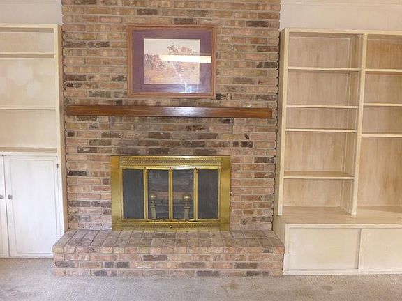 2nd image of 14227 Dennis Ln