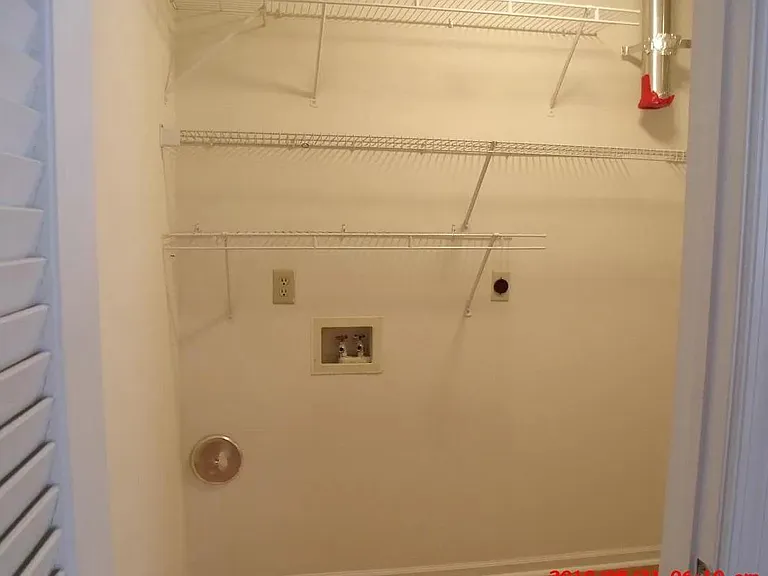 209 Amersham Dr #G — Photo 15