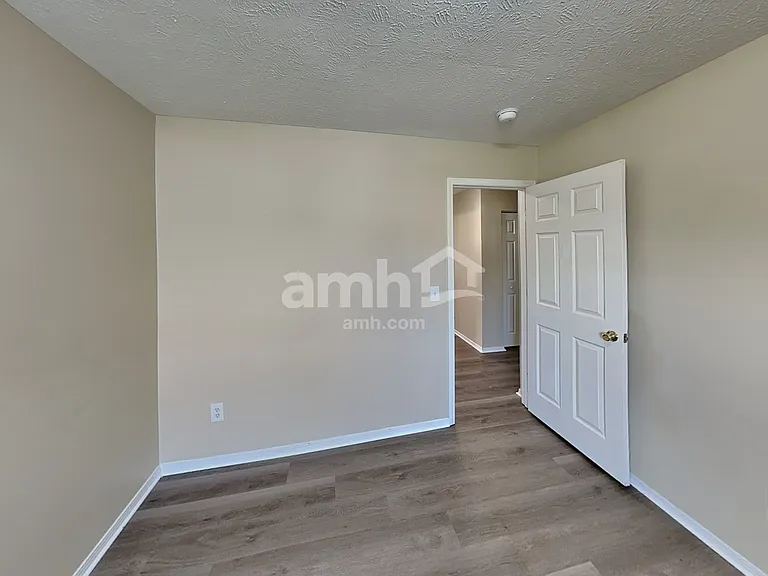 5000 Hancock Cir — Photo 17