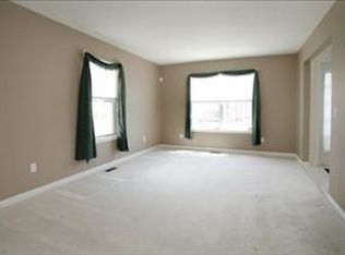 1704 Tanager Ln, Kalamazoo, MI 49009