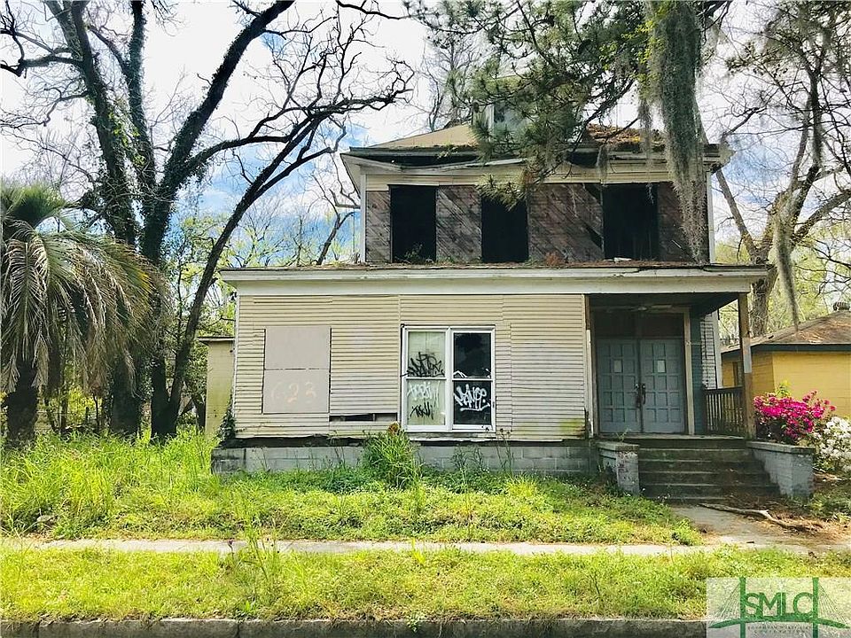 2nd image of 641 E 35th St