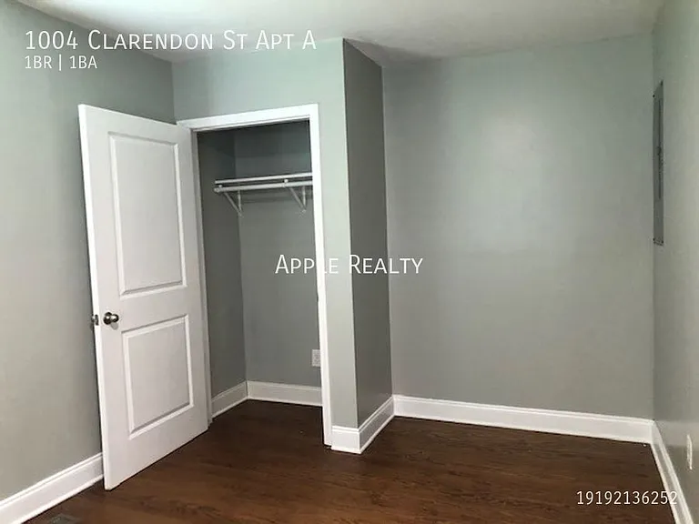 1004 Clarendon St #A — Photo 8