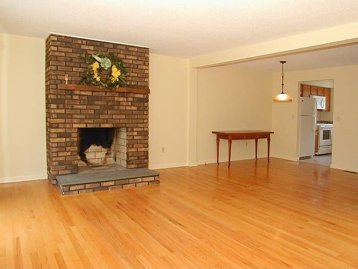 2nd image of 3500 Dover Ct