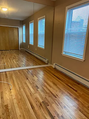 Rented by Argy Realty Inc | media 31