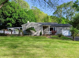 3 Spring Ln, Cortlandt Manor, NY 10567