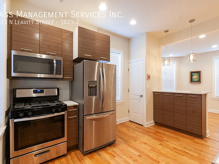 1023 N Leavitt St #2 — Photo 11