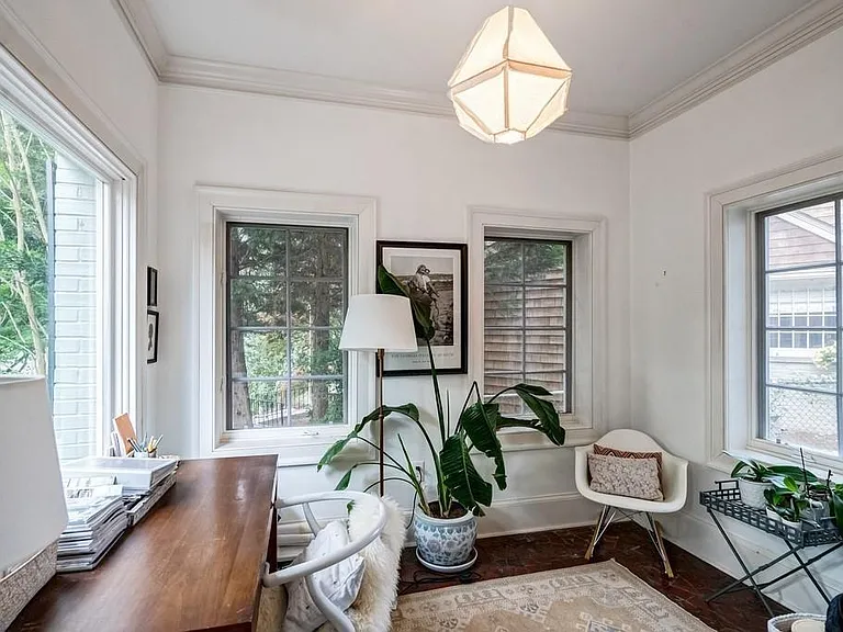 2724 Atwood Rd NE — Photo 2
