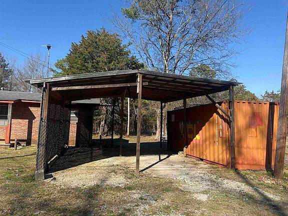 3rd image of 455 Church Loop