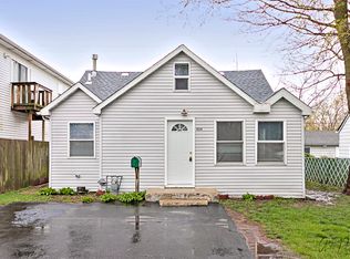424 Kenwood Dr, Round Lake Park, IL