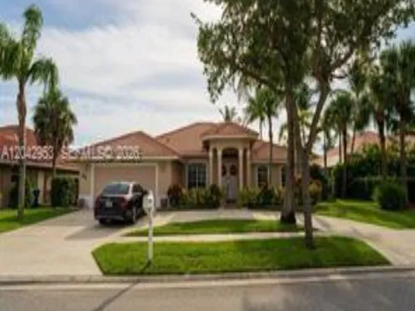 165 Cypress Trce, Royal Palm Beach, FL 33411